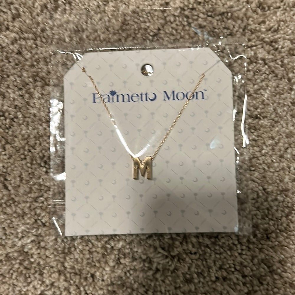 Gold M necklace